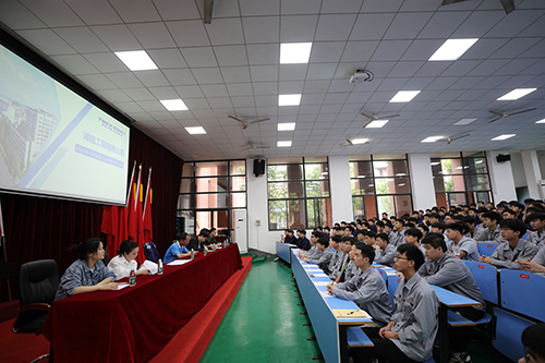 世界机械500强企业上门揽才 明博网页版登录界面90名学子毕业前一年被企业录用
