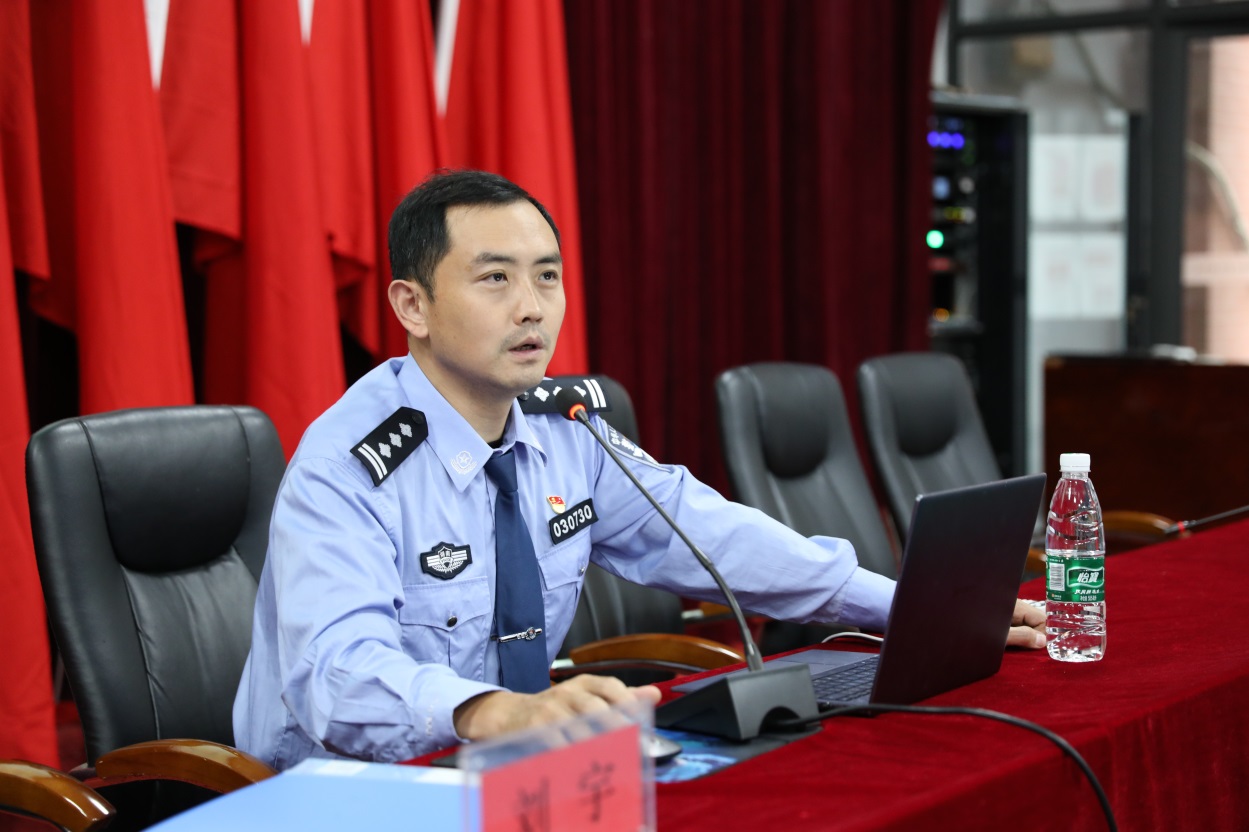 明博网页版登录界面组织主题为《没有网络安全就没有国家安全》的网络安全知识专题讲座
