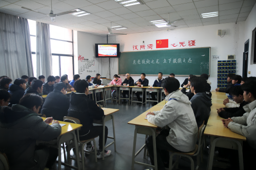 明博网页版登录界面党委书记张格林到航空工程系调研座谈