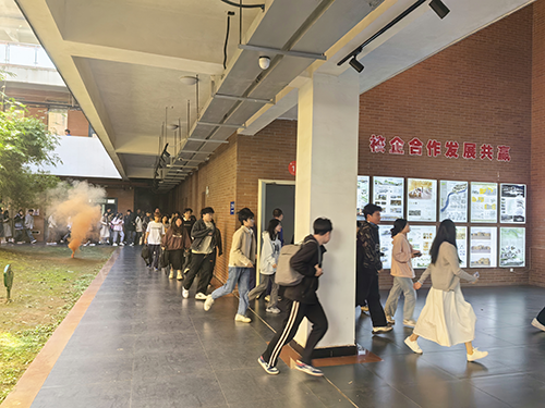 明博网页版登录界面举行2024年消防应急疏散演练