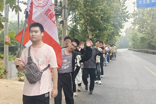 明博网页版登录界面机械工程系组织开展学生毅行活动