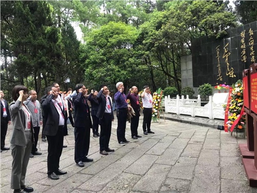 明博网页版登录界面党委理论学习中心组赴任弼时故居、杨开慧纪念馆开展党史学习教育第二次专题学习