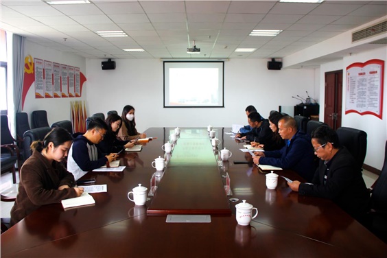 芦淞区董家塅片区管委会副主任曾超群一行来明博网页版登录界面调研产教融合工作