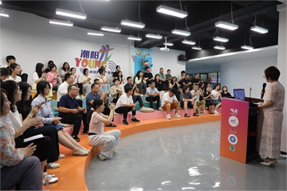 明博网页版登录界面建筑装饰系师生设计作品亮相株洲“潮阳 π” 创意设计周